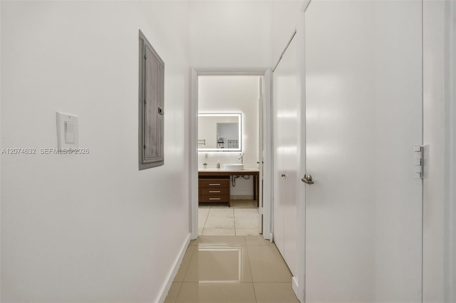 475 Brickell Ave # 1412