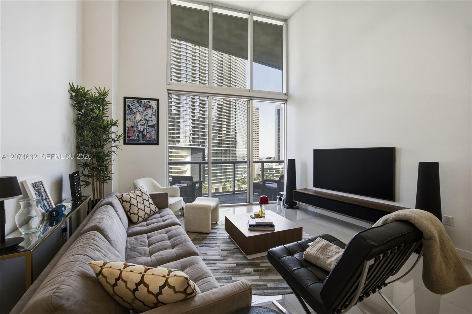 475 Brickell Ave # 1412