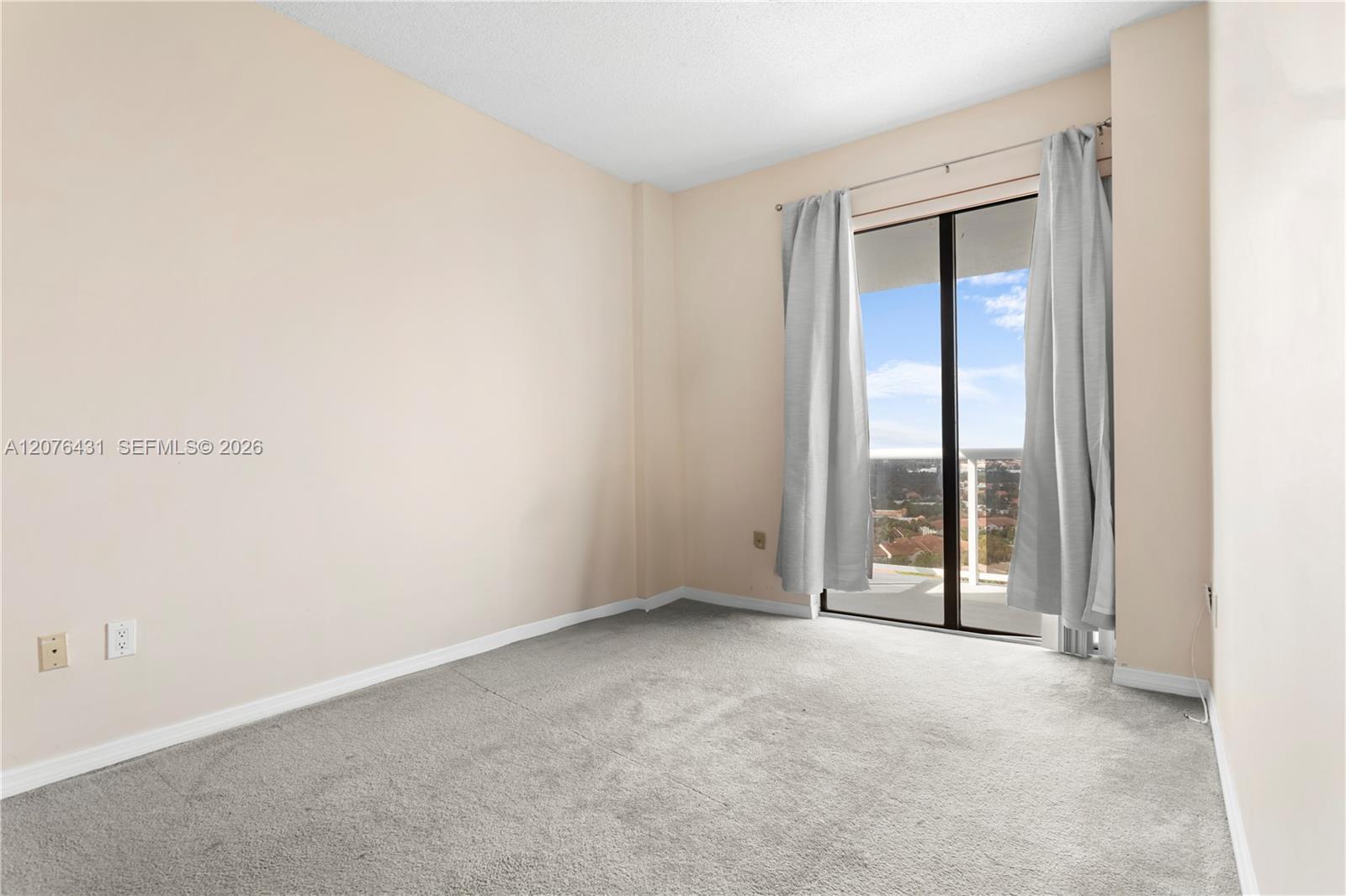 20505 E Country Club Dr # 39 Unit: PH-39