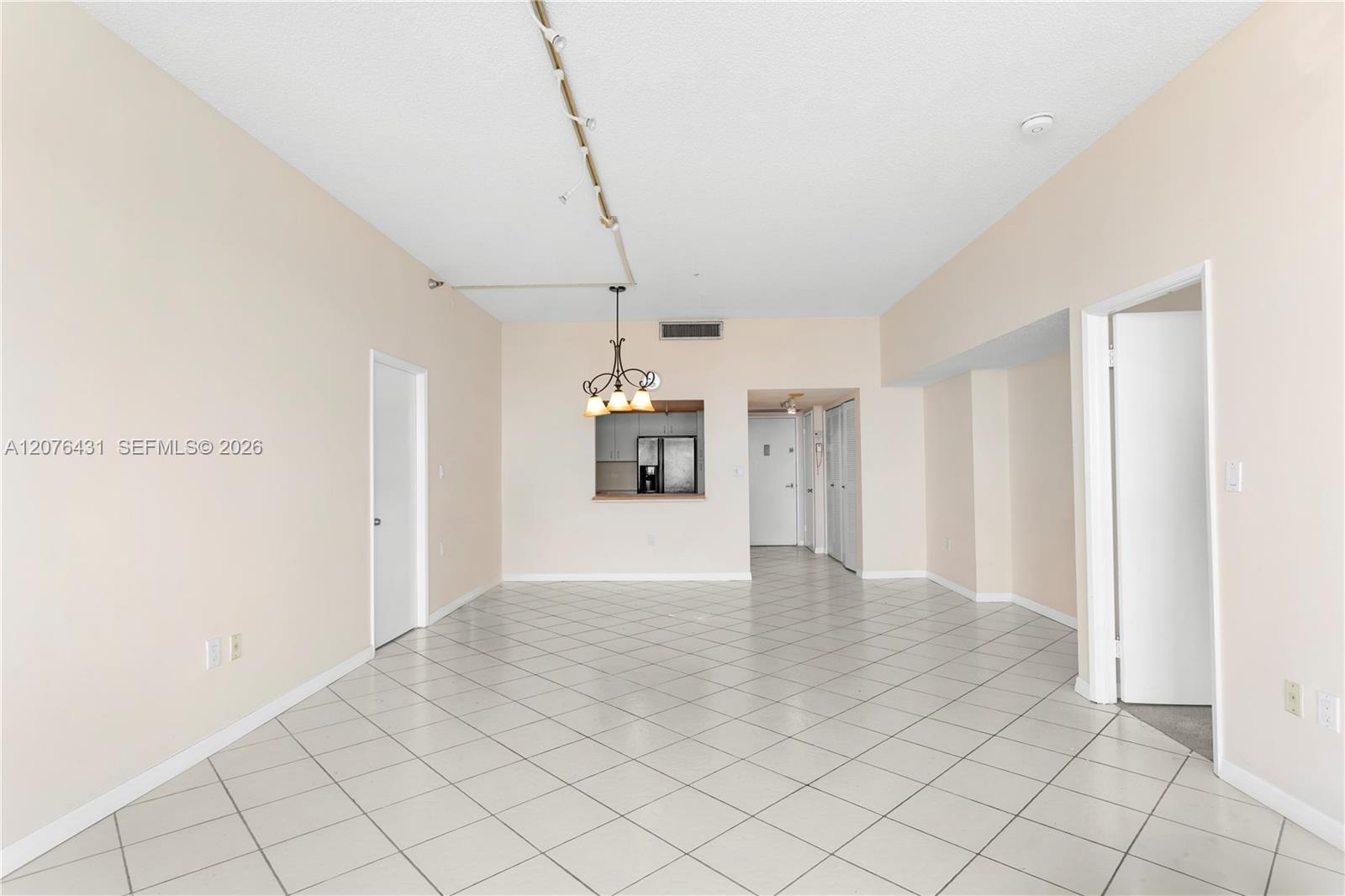 20505 E Country Club Dr # 39 Unit: PH-39