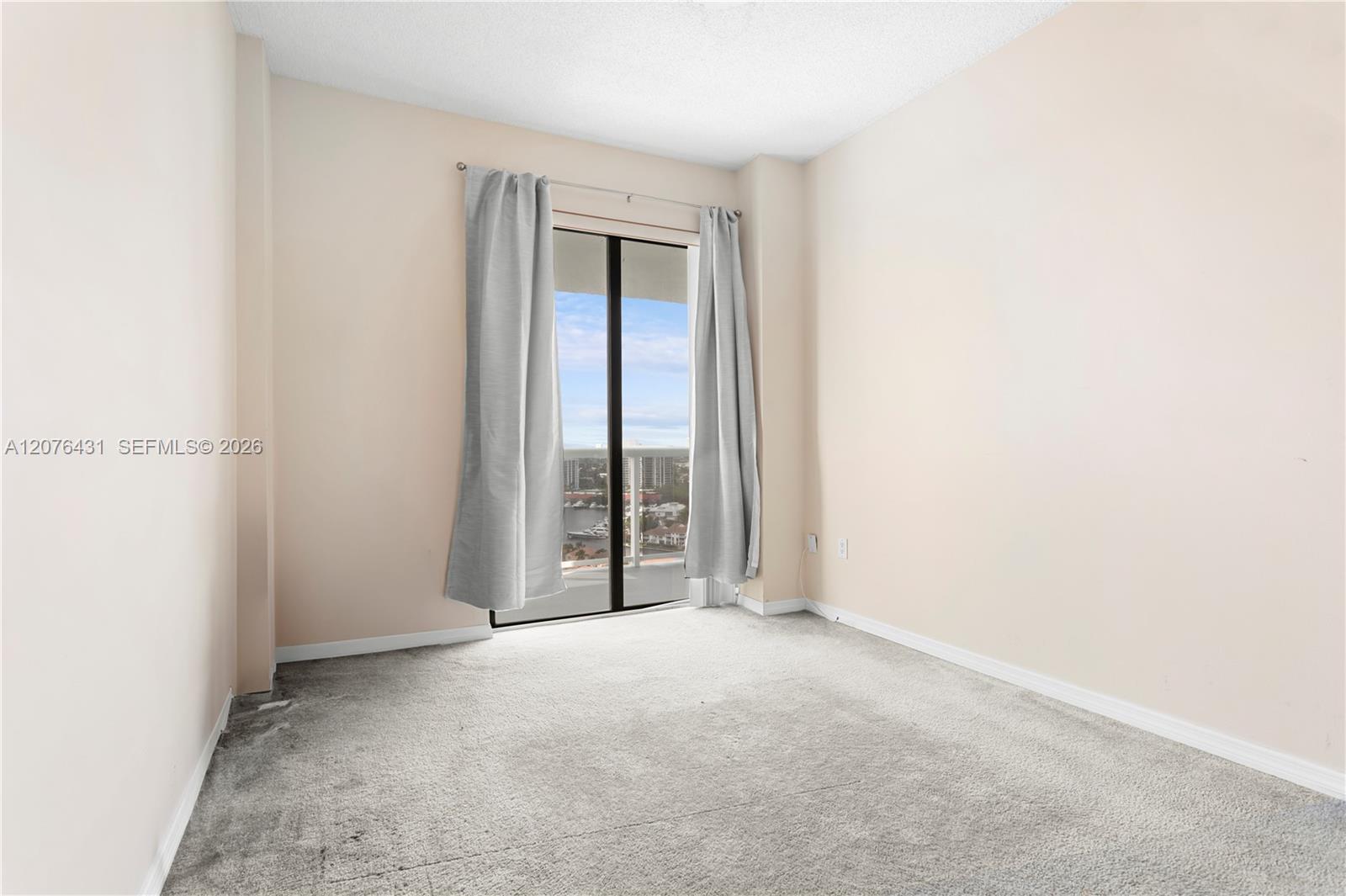 20505 E Country Club Dr # 39 Unit: PH-39