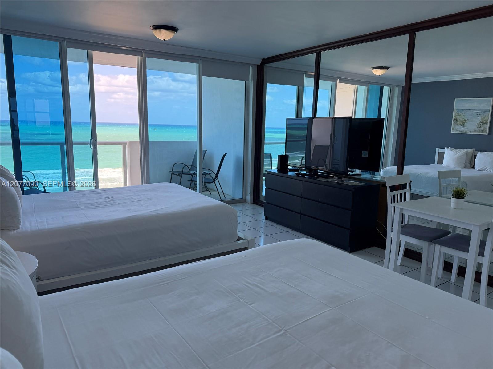 5445 Collins Ave # 729