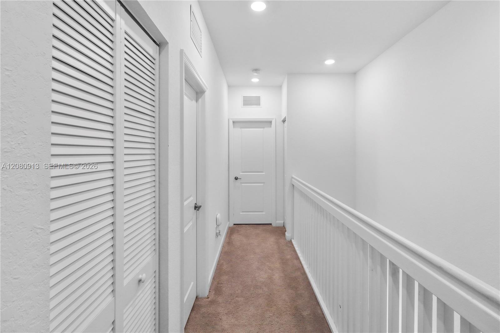 957 NE 211th St