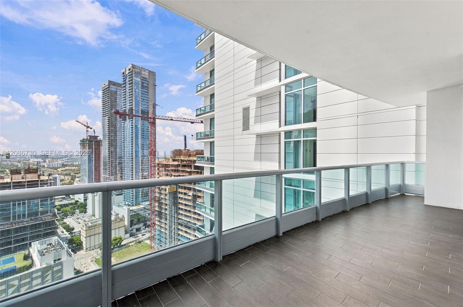 900 Biscayne Blvd # 3502