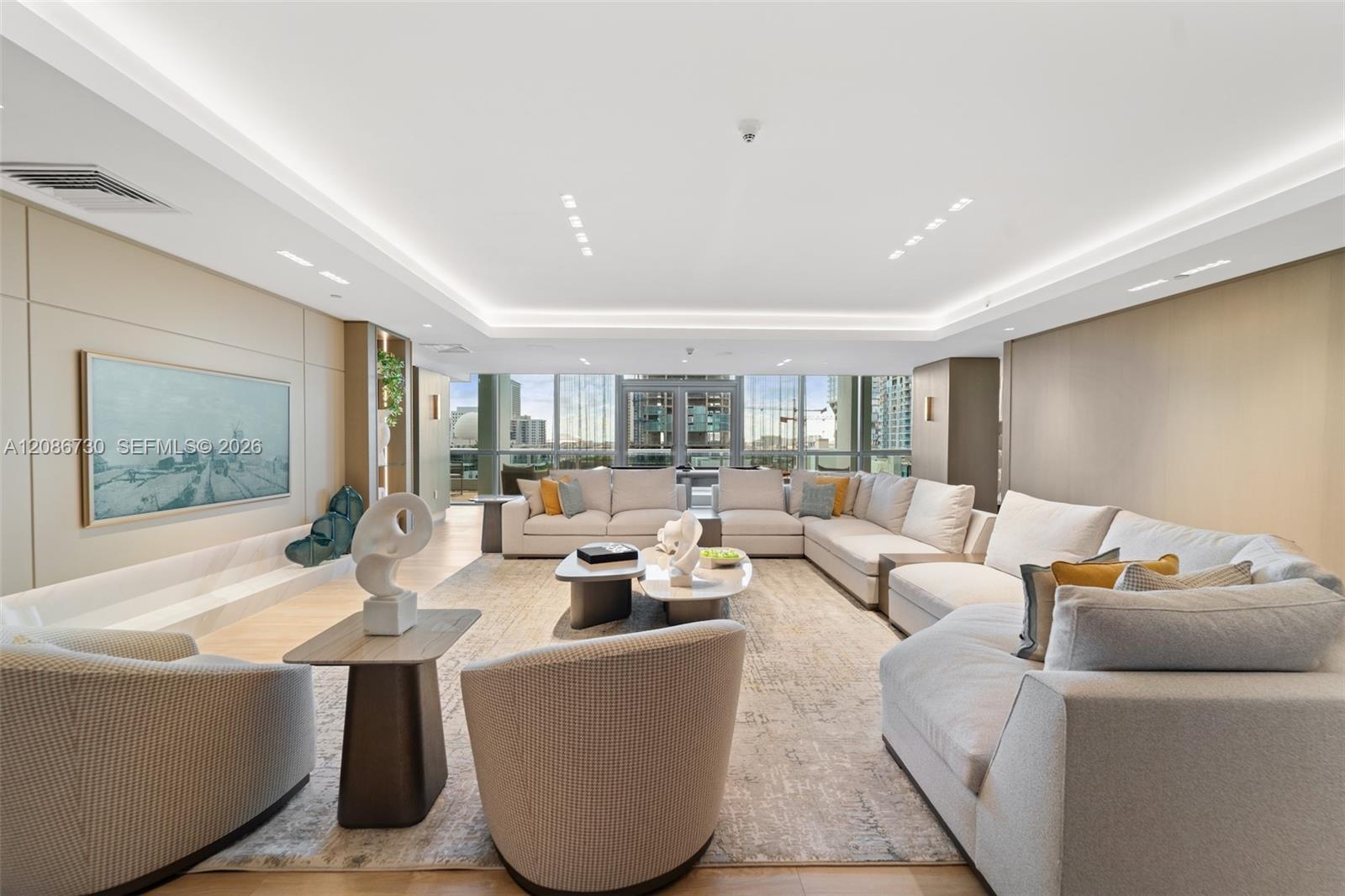 900 Biscayne Blvd # 3502