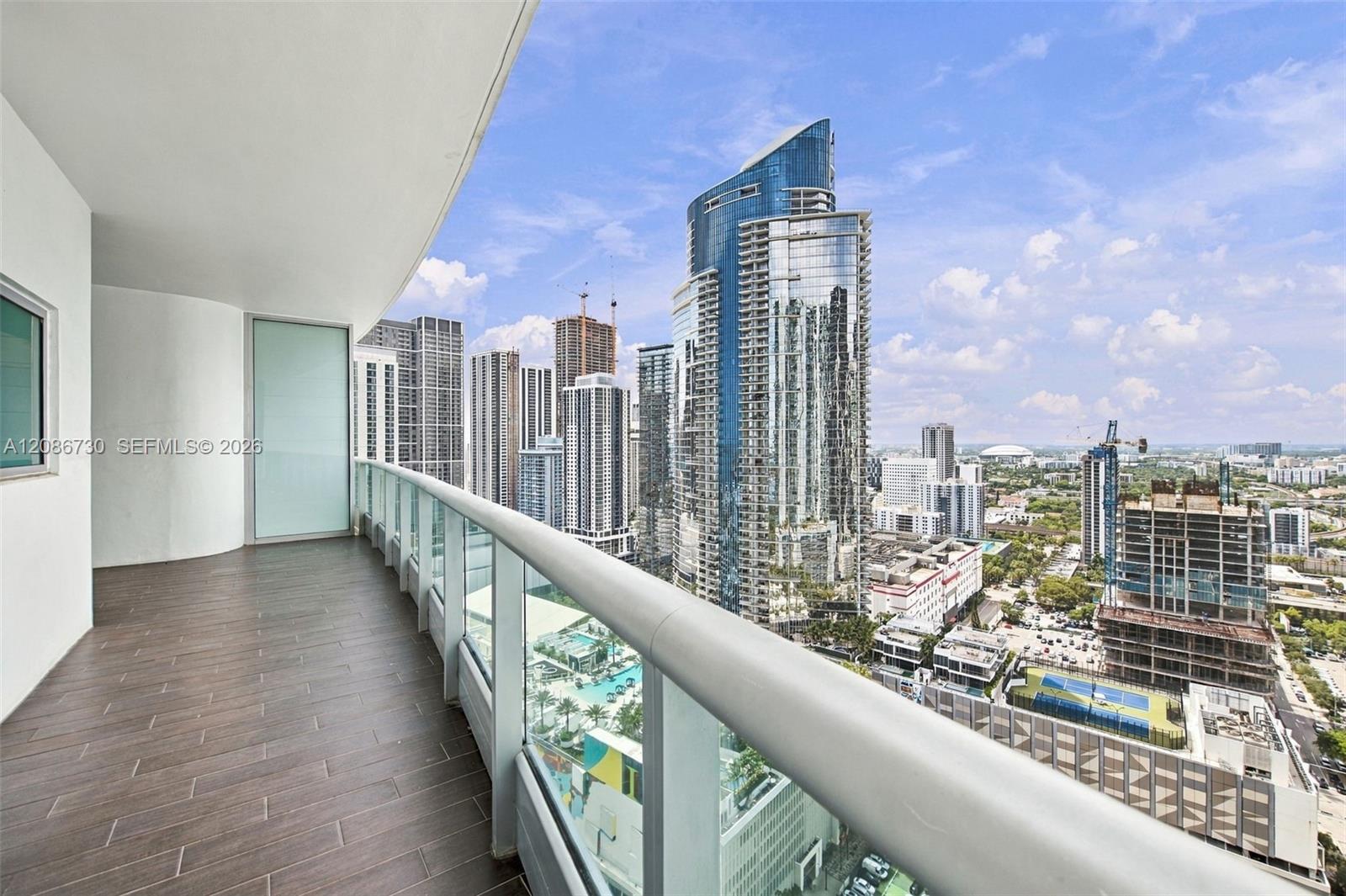900 Biscayne Blvd # 3502