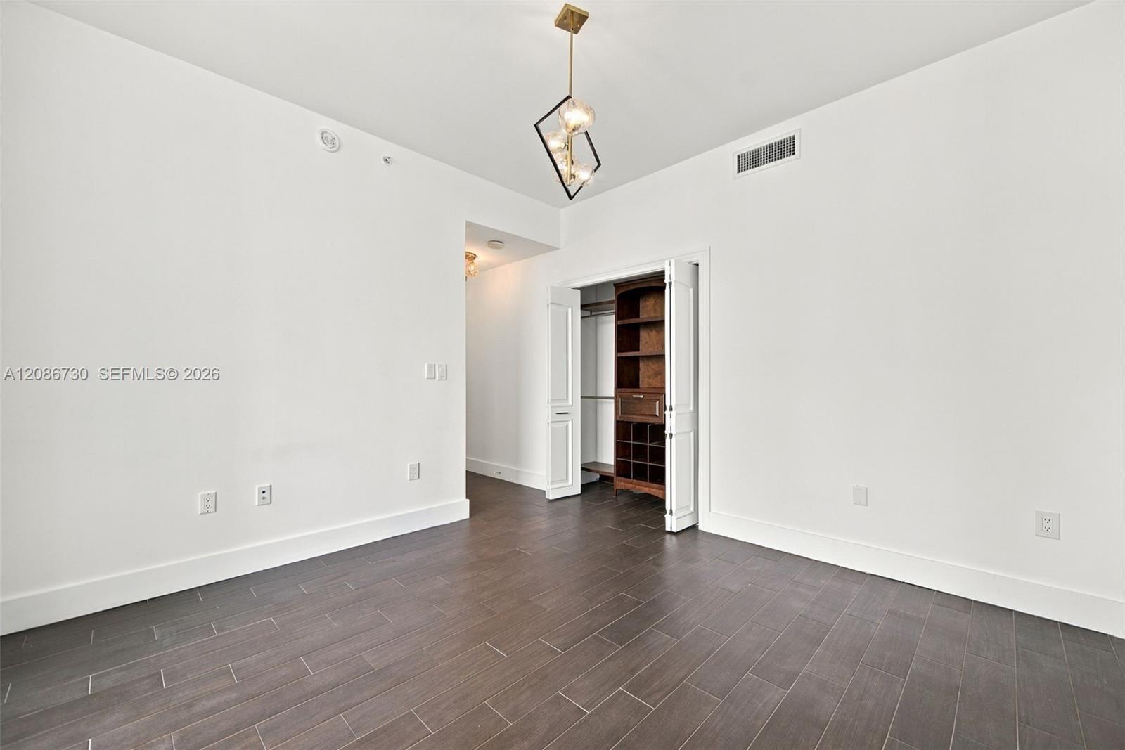 900 Biscayne Blvd # 3502