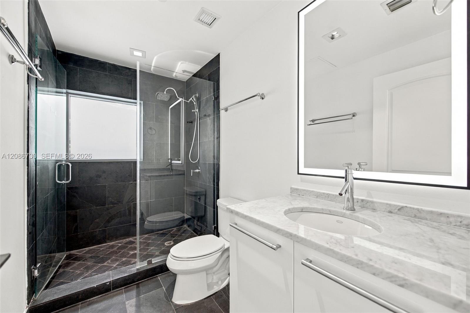 900 Biscayne Blvd # 3502