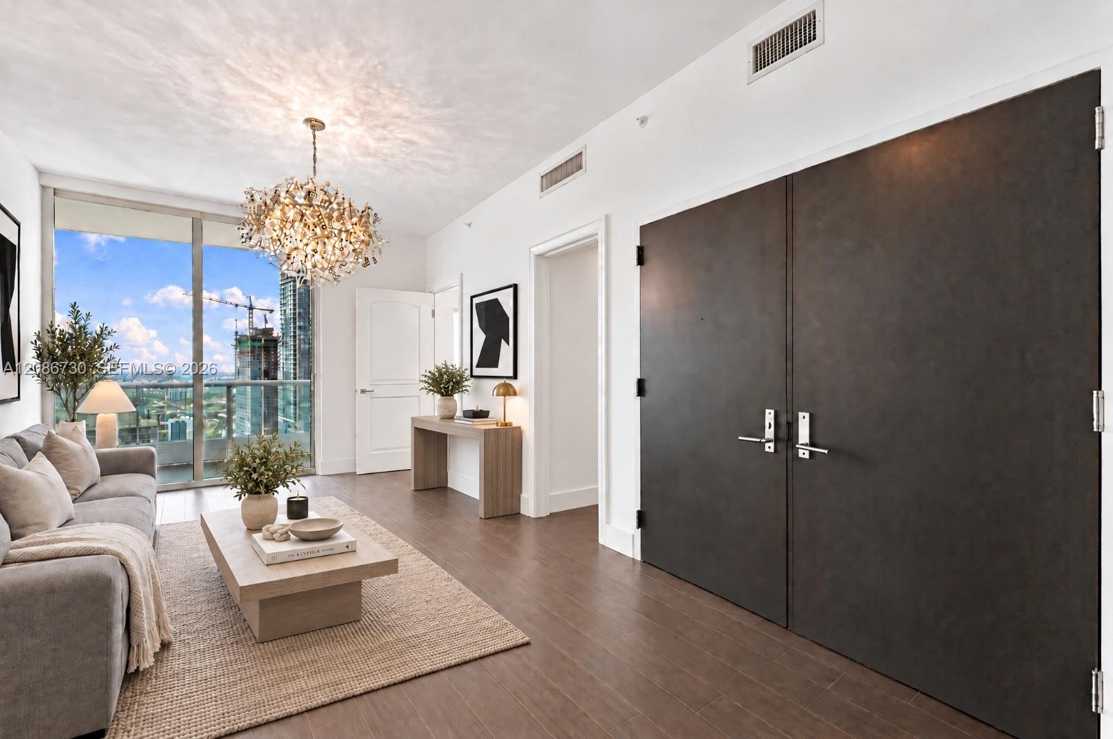 900 Biscayne Blvd # 3502