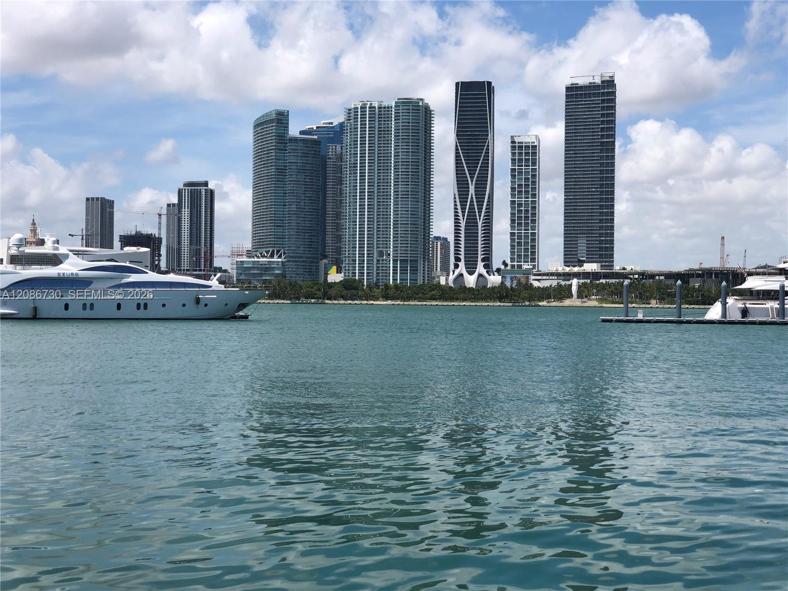 900 Biscayne Blvd # 3502