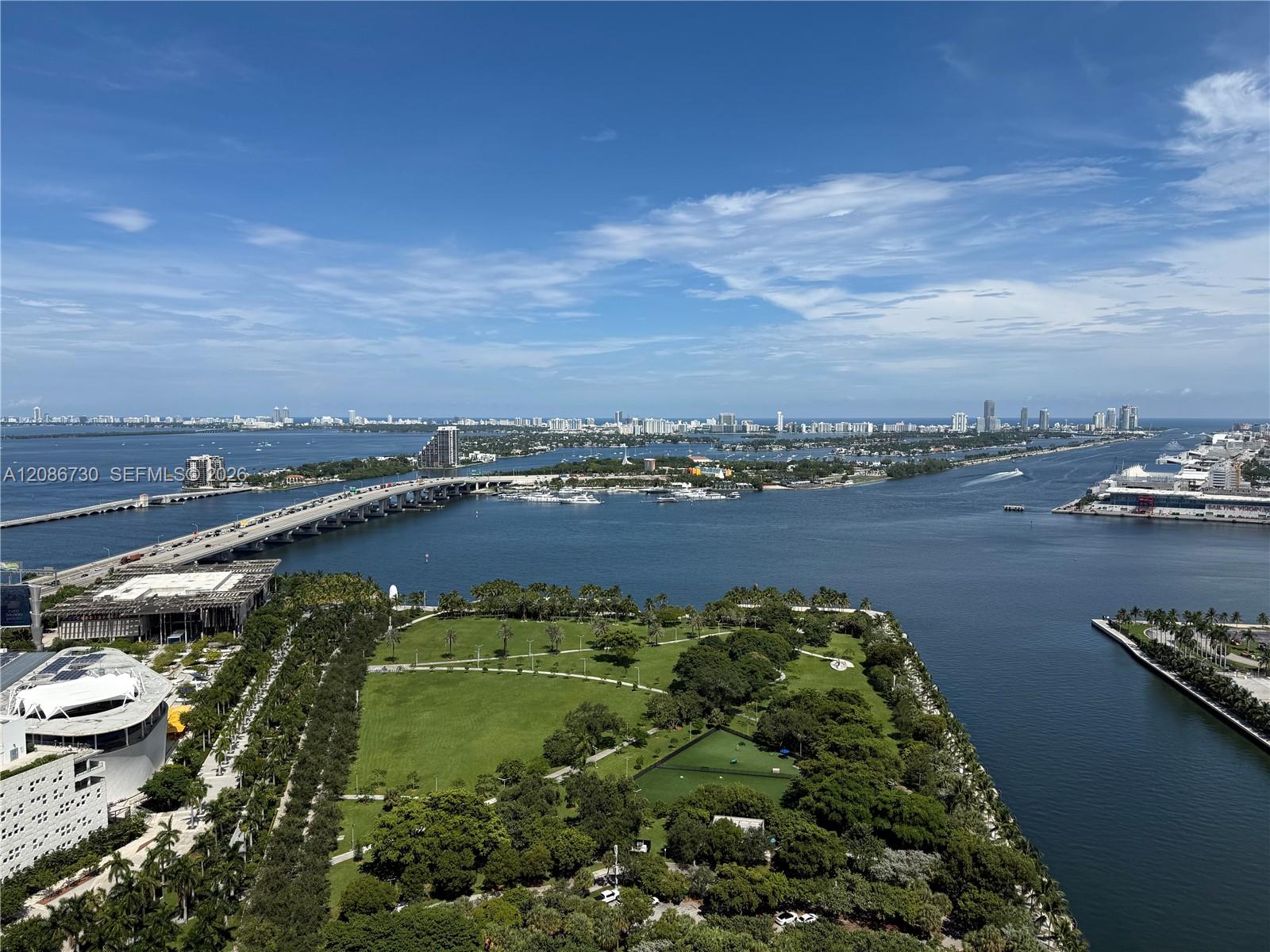 900 Biscayne Blvd # 3502