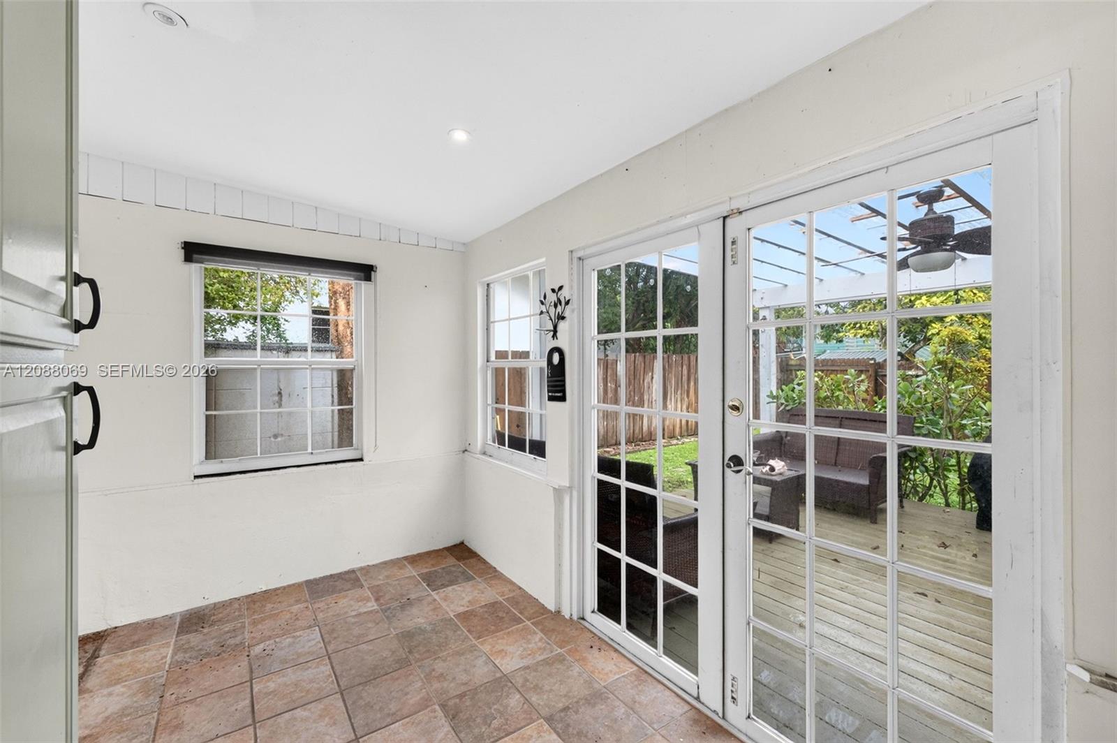 320 SW 12th Ave