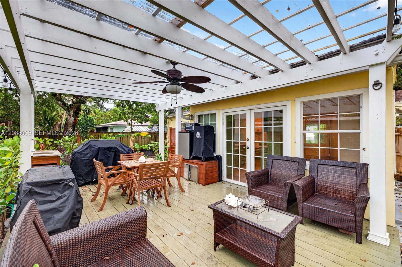 320 SW 12th Ave
