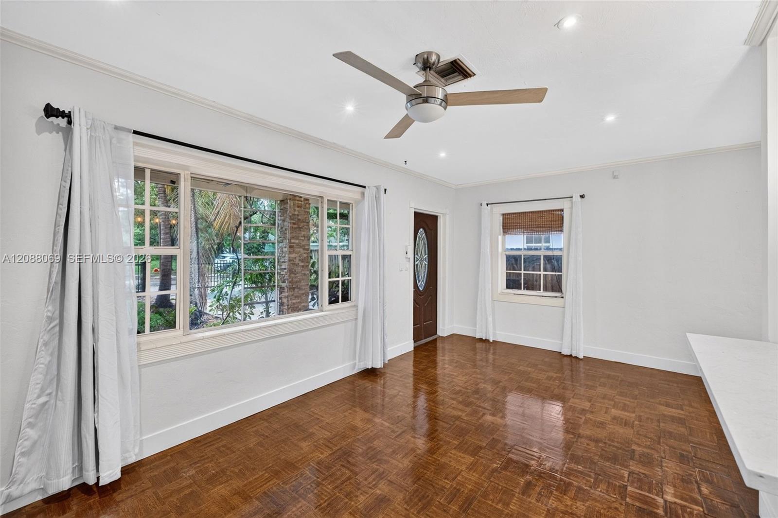 320 SW 12th Ave