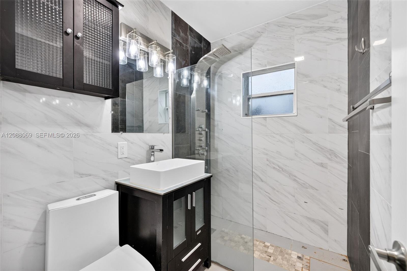 320 SW 12th Ave
