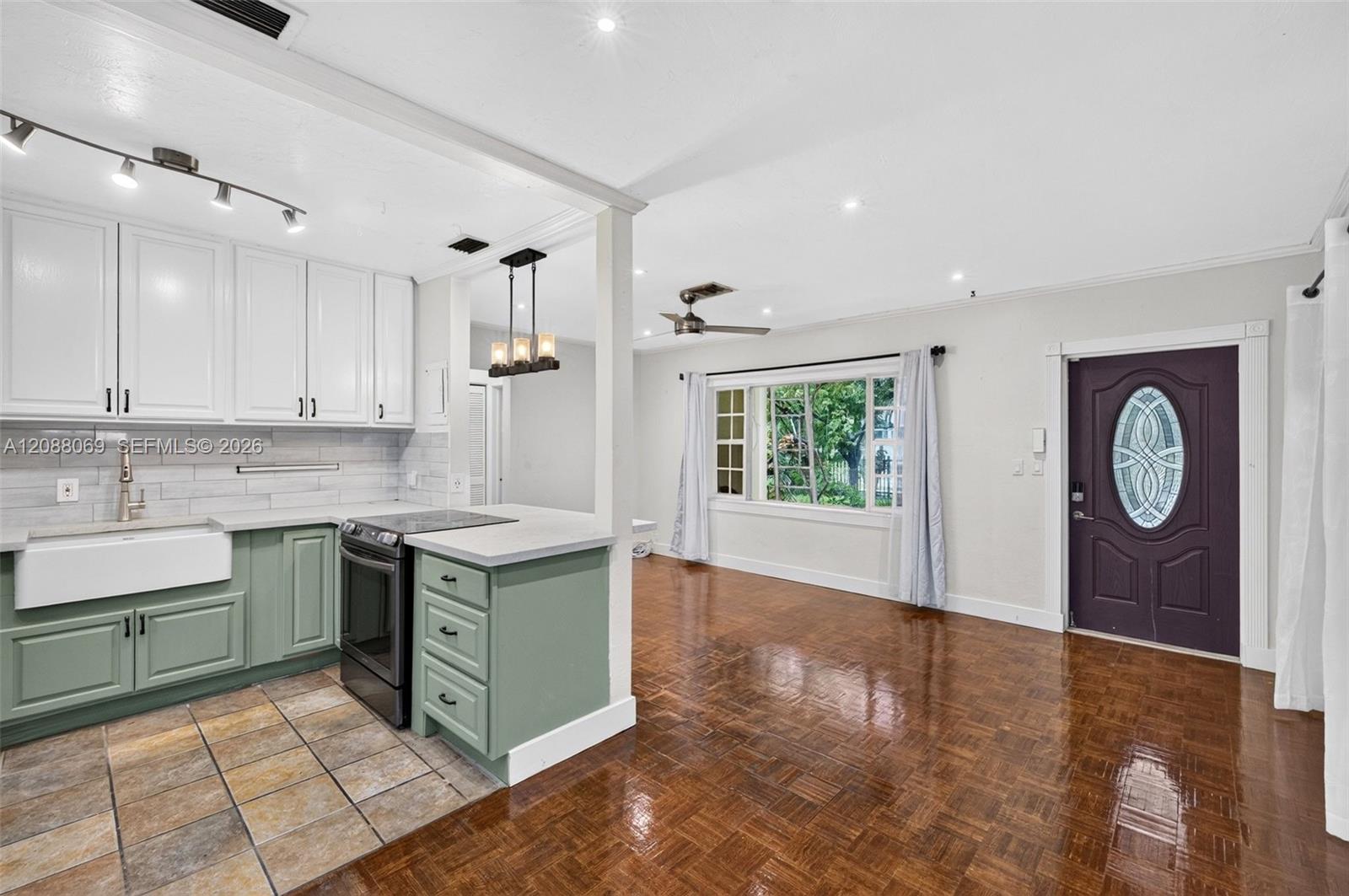 320 SW 12th Ave