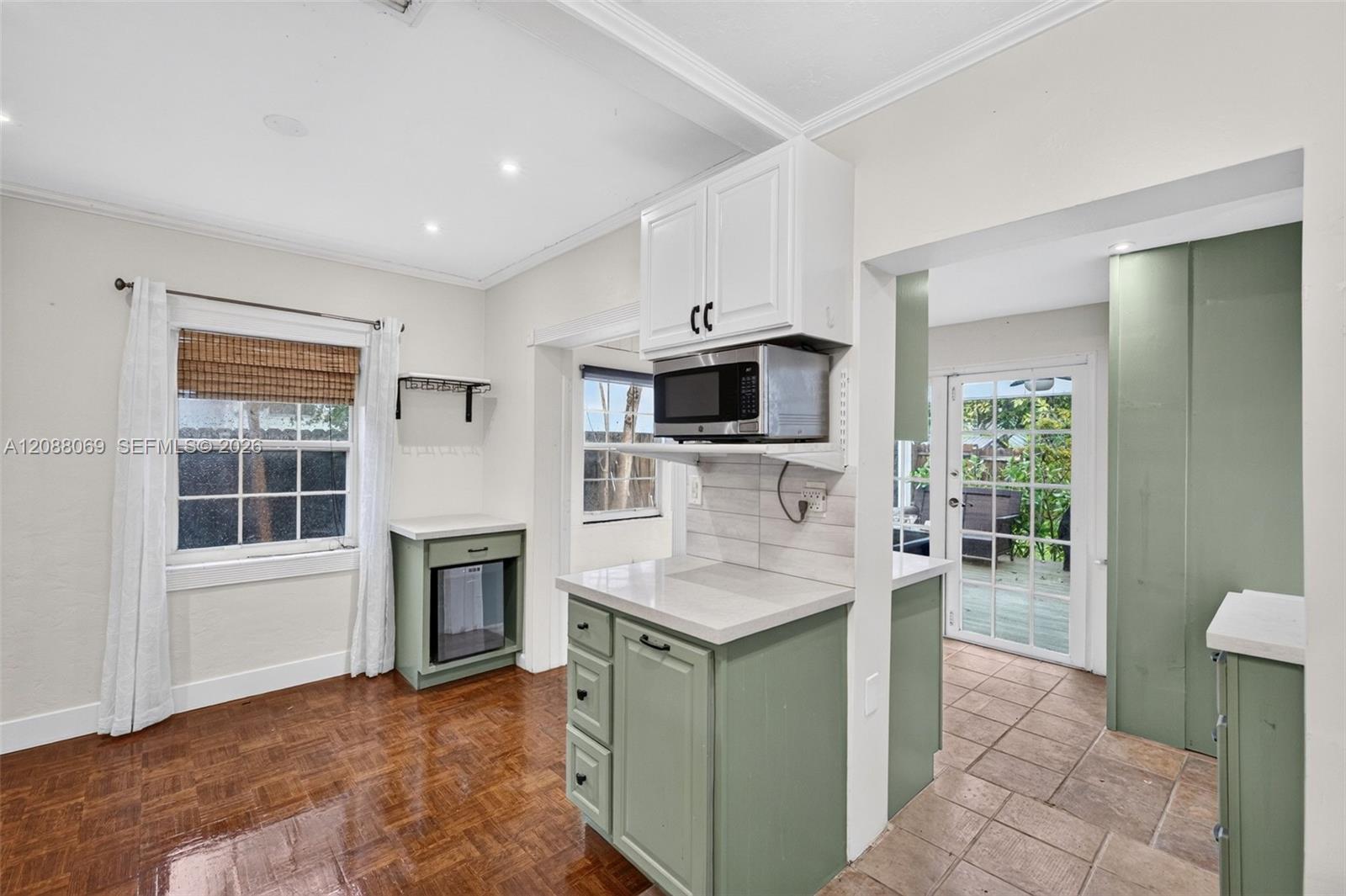 320 SW 12th Ave