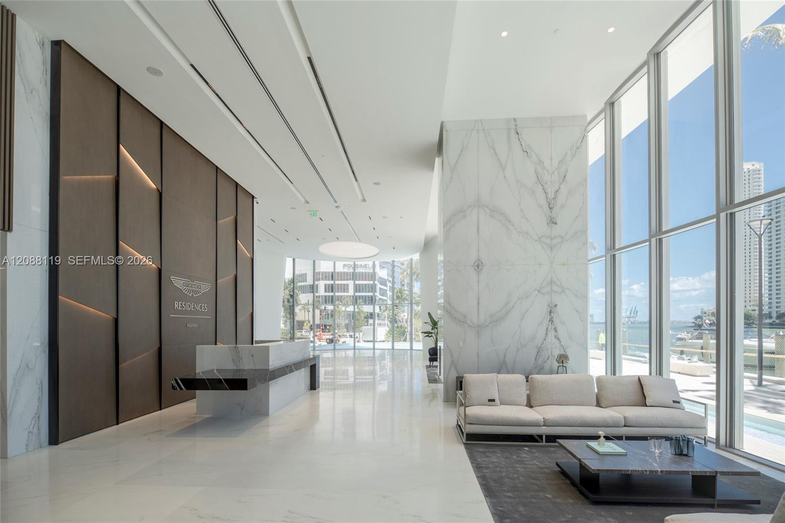 300 Biscayne Boulevard Way # 4007W