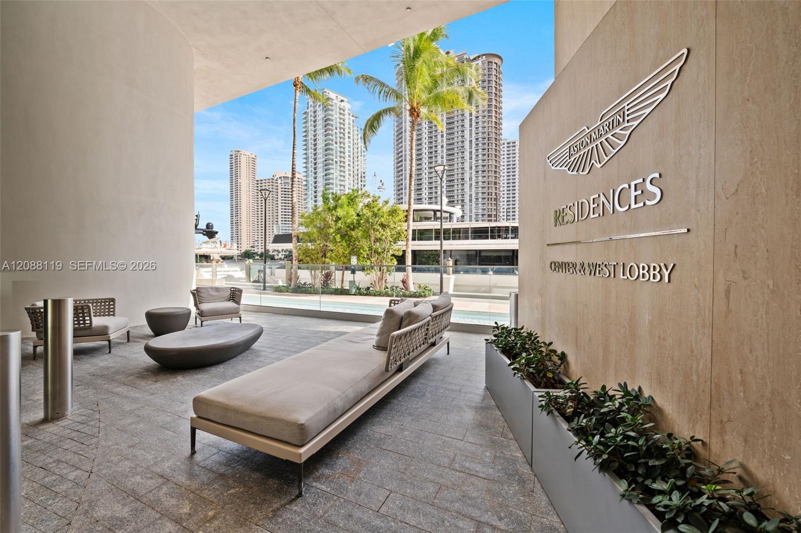 300 Biscayne Boulevard Way # 4007W