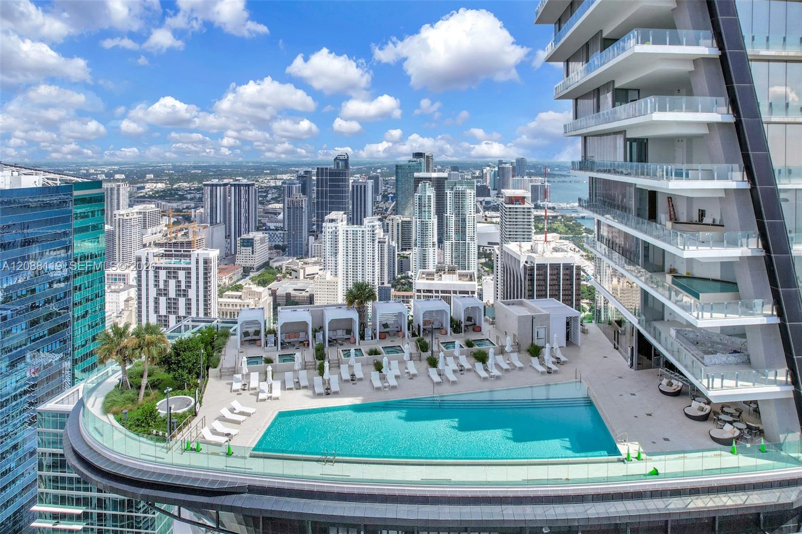300 Biscayne Boulevard Way # 4007W