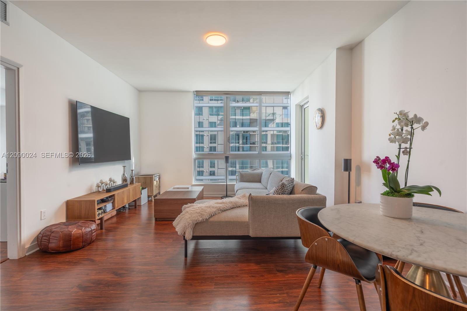 300 S Biscayne Blvd # 3504 Unit: T-3504