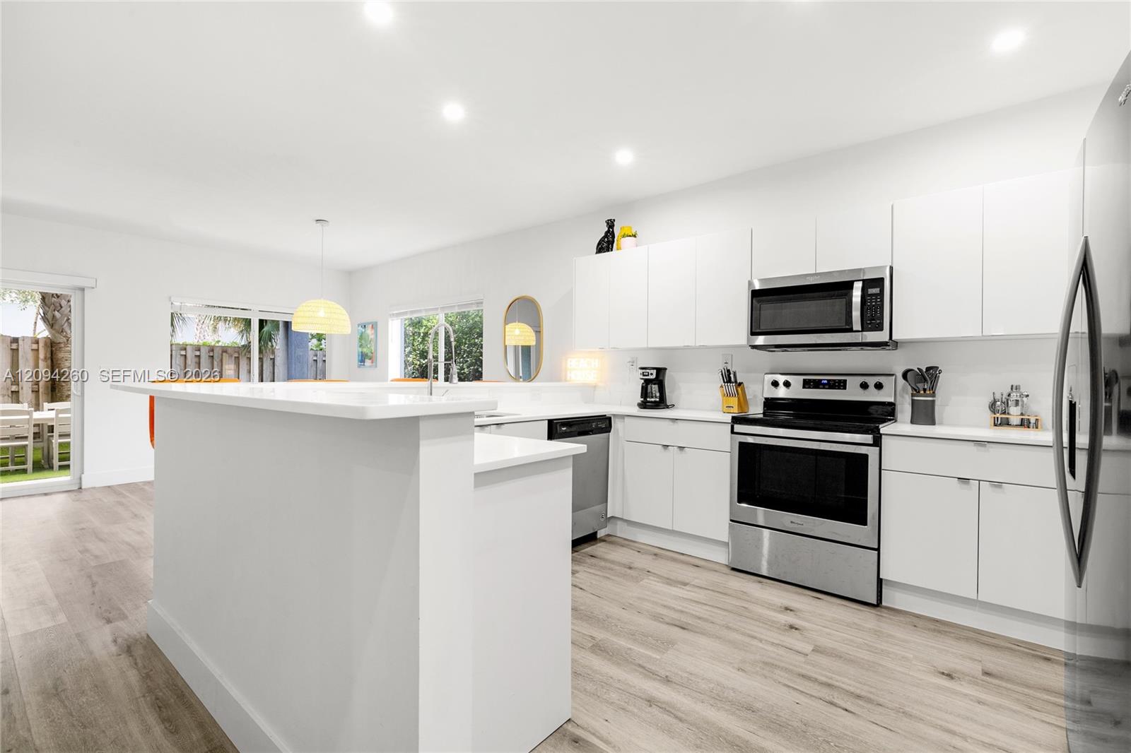 1123 NE 23rd Ter