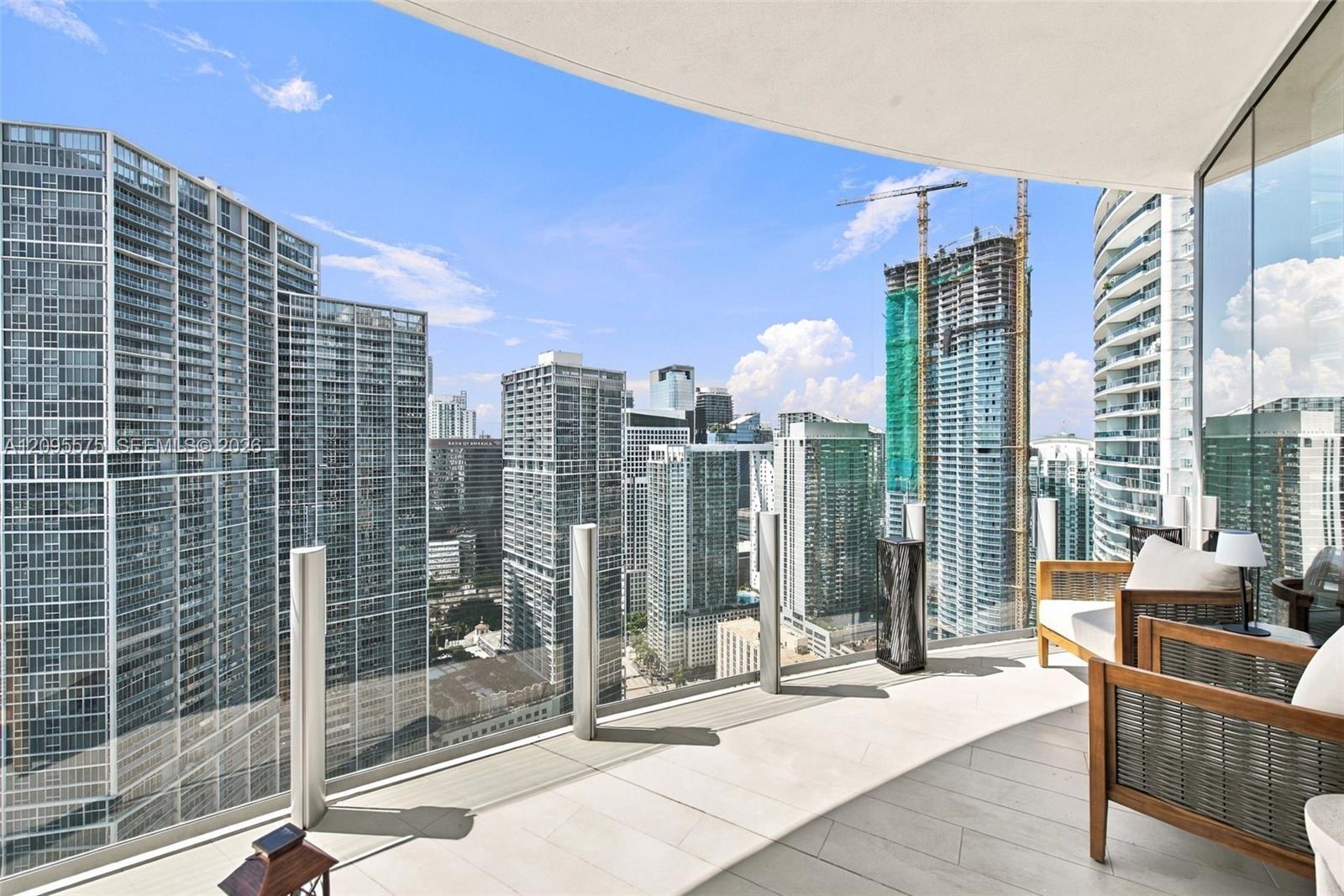 300 Biscayne Boulevard Way # 4007W