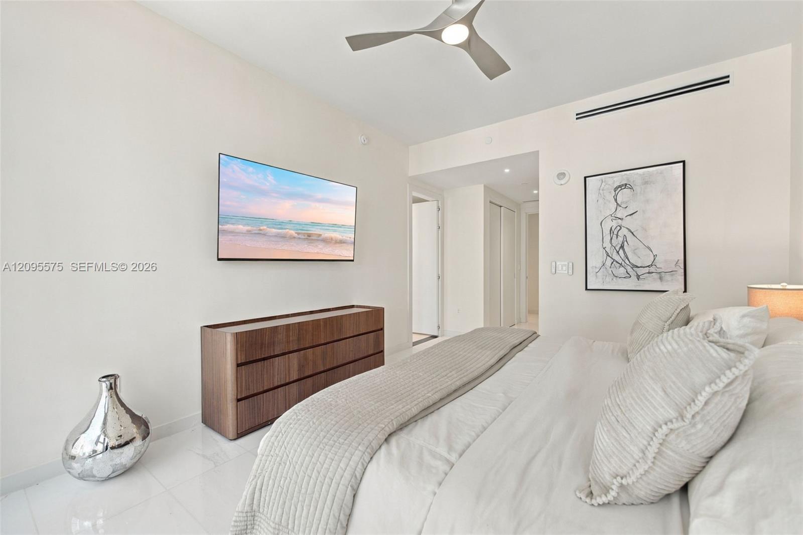 300 Biscayne Boulevard Way # 4007W