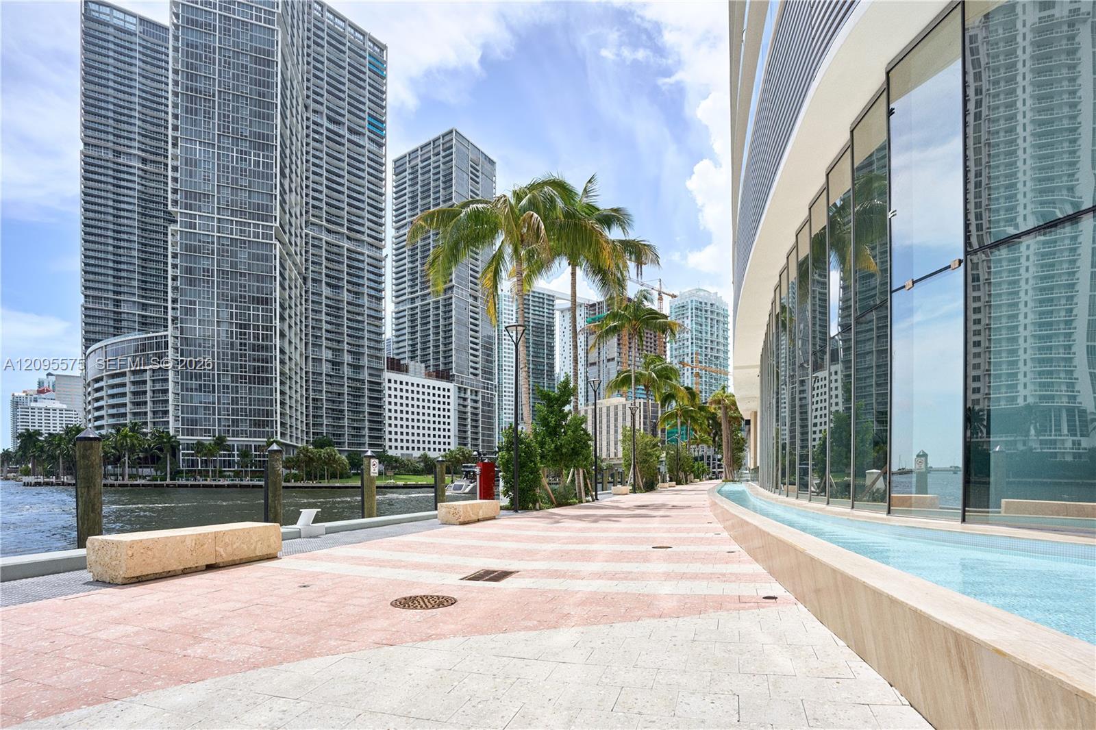 300 Biscayne Boulevard Way # 4007W