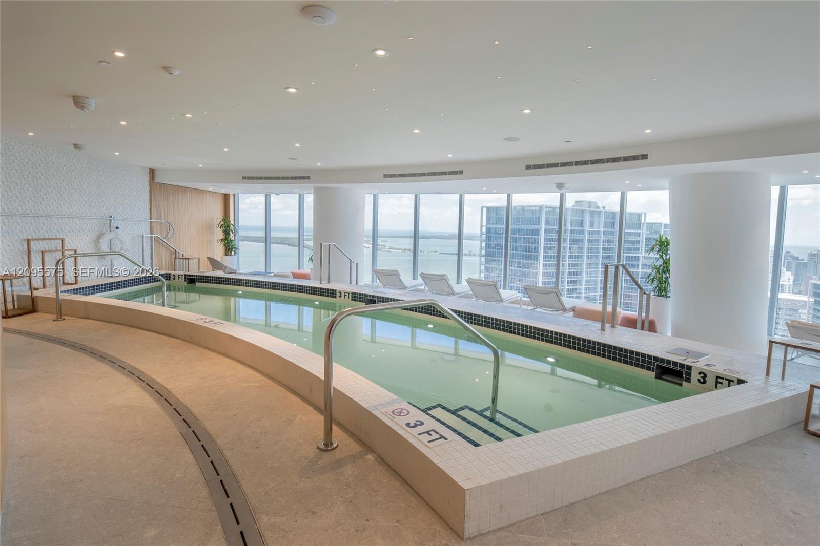 300 Biscayne Boulevard Way # 4007W