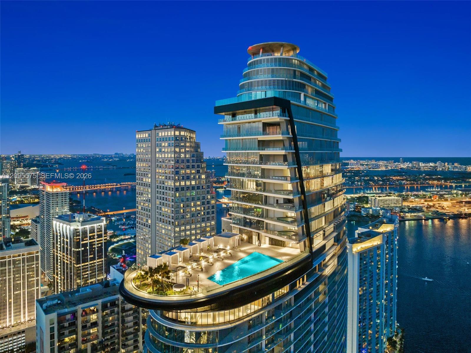 300 Biscayne Boulevard Way # 4007W