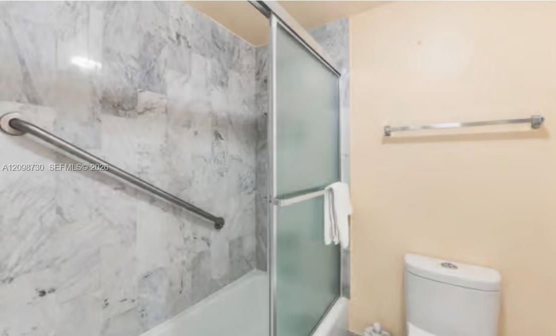 1420 Brickell Bay Dr # 202E