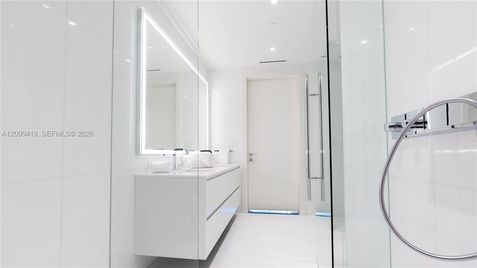 300 Biscayne Boulevard Way # 503C