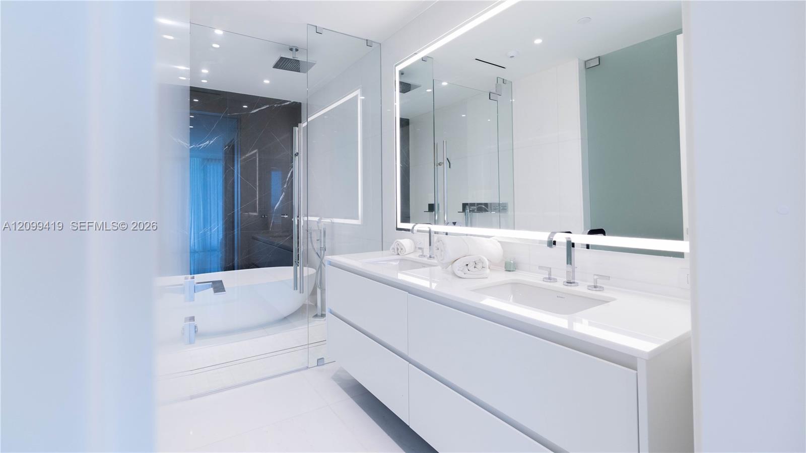 300 Biscayne Boulevard Way # 503C