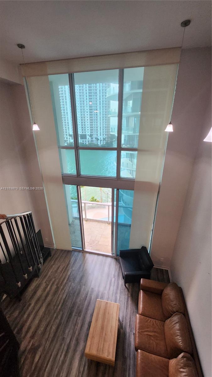 300 S Biscayne Blvd # 808 Unit: L-808