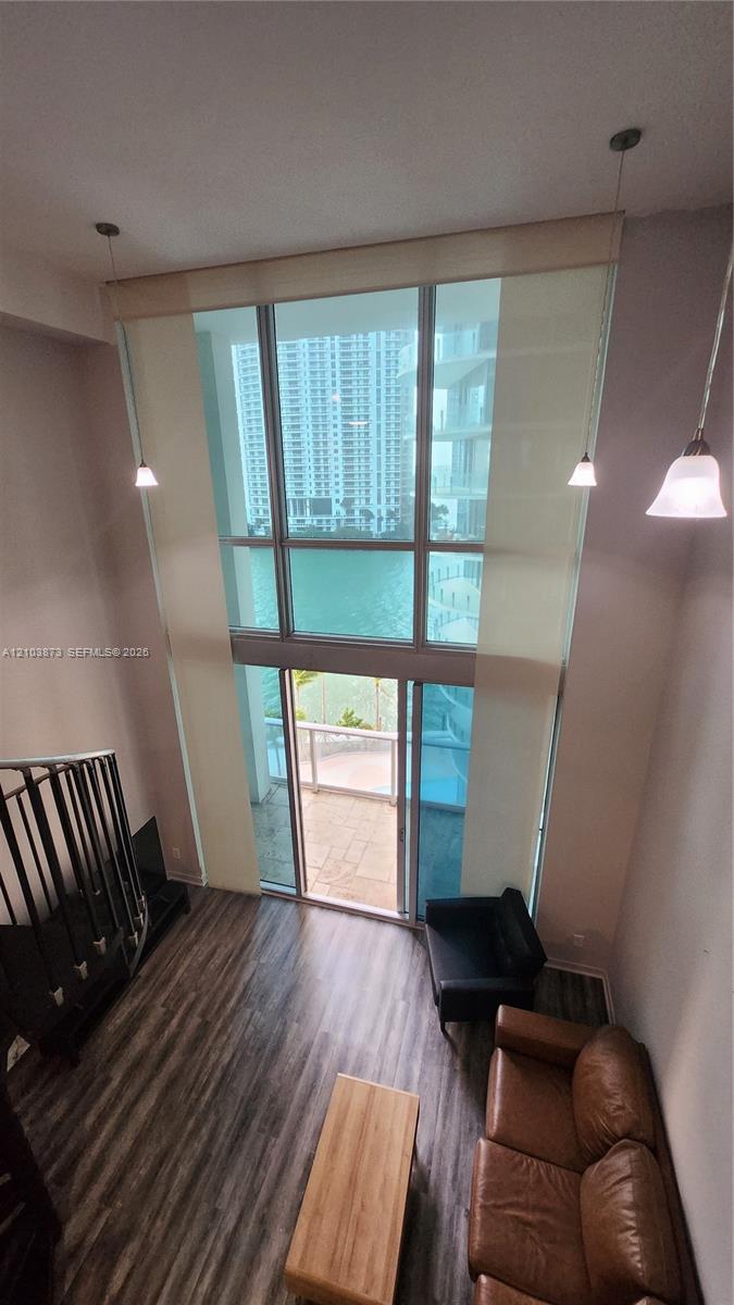 300 S Biscayne Blvd # 808 Unit: L-808
