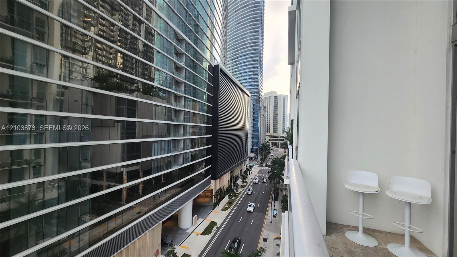 300 S Biscayne Blvd # 808 Unit: L-808