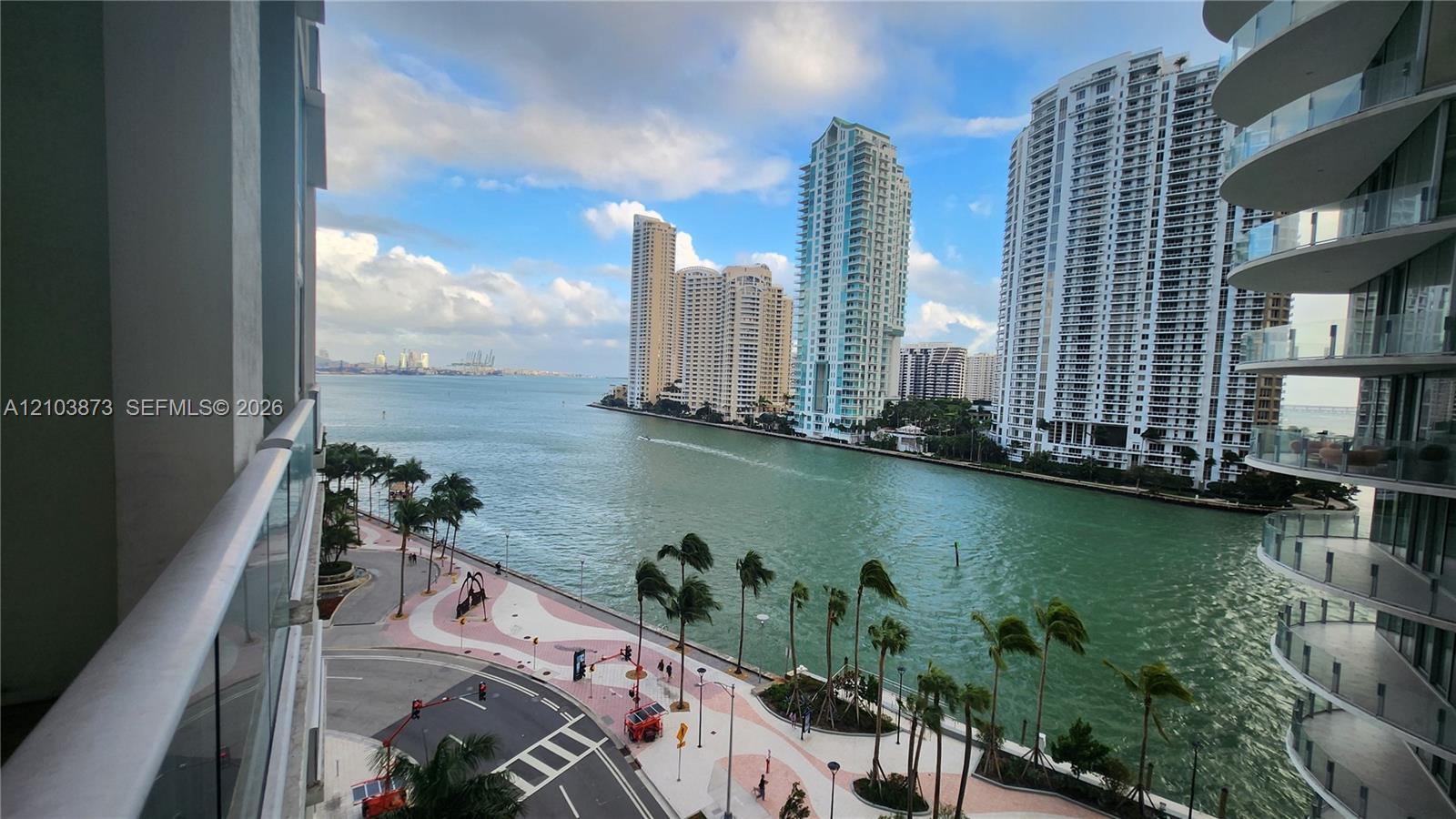 300 S Biscayne Blvd # 808 Unit: L-808