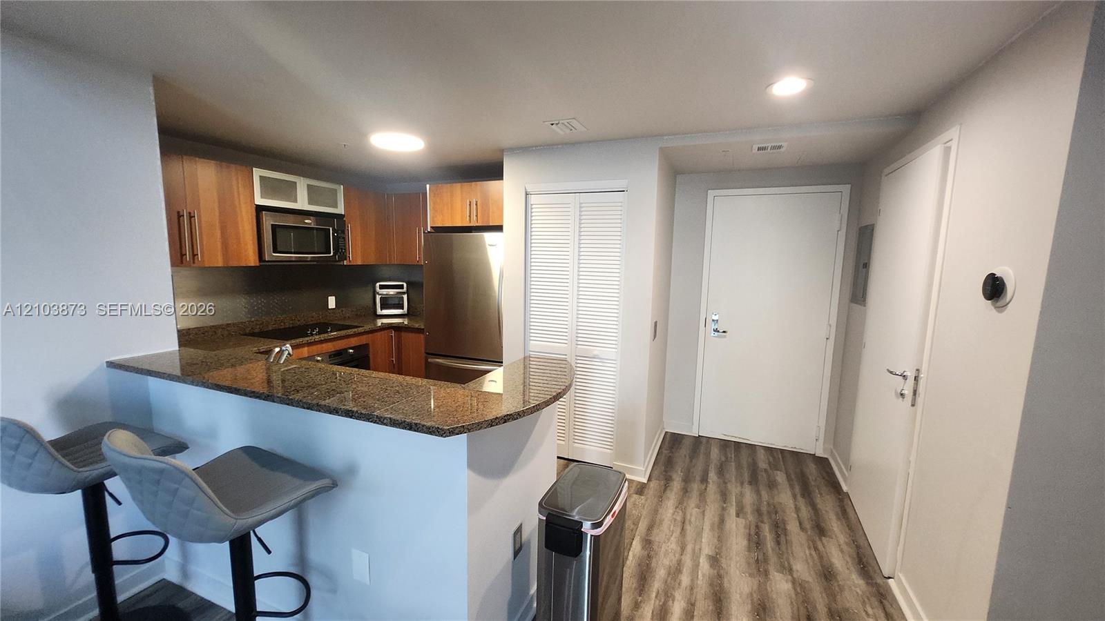 300 S Biscayne Blvd # 808 Unit: L-808