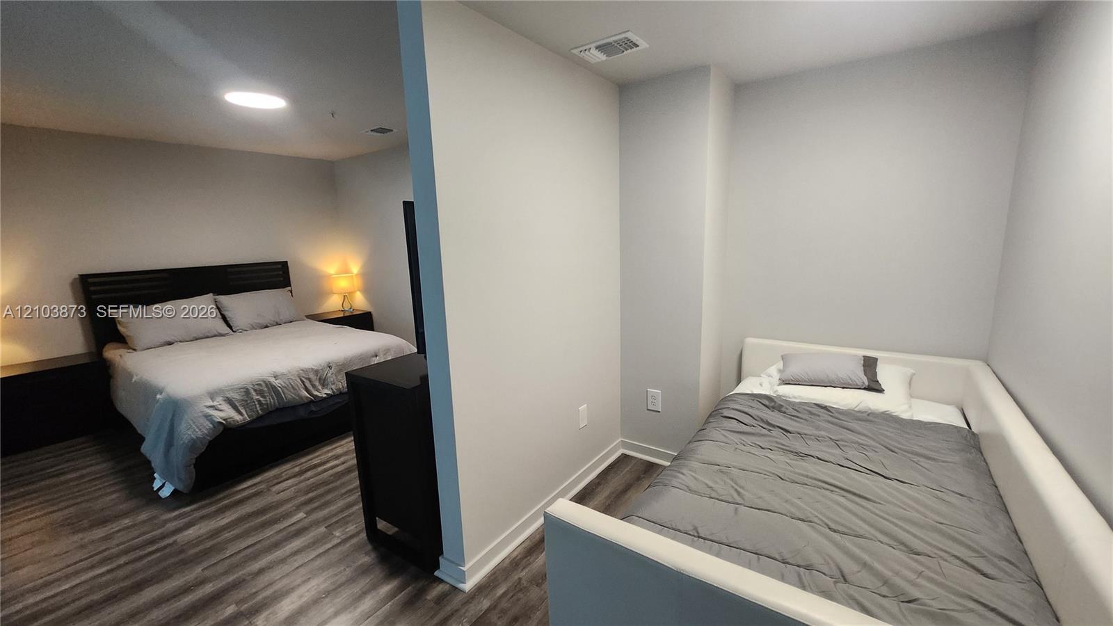 300 S Biscayne Blvd # 808 Unit: L-808