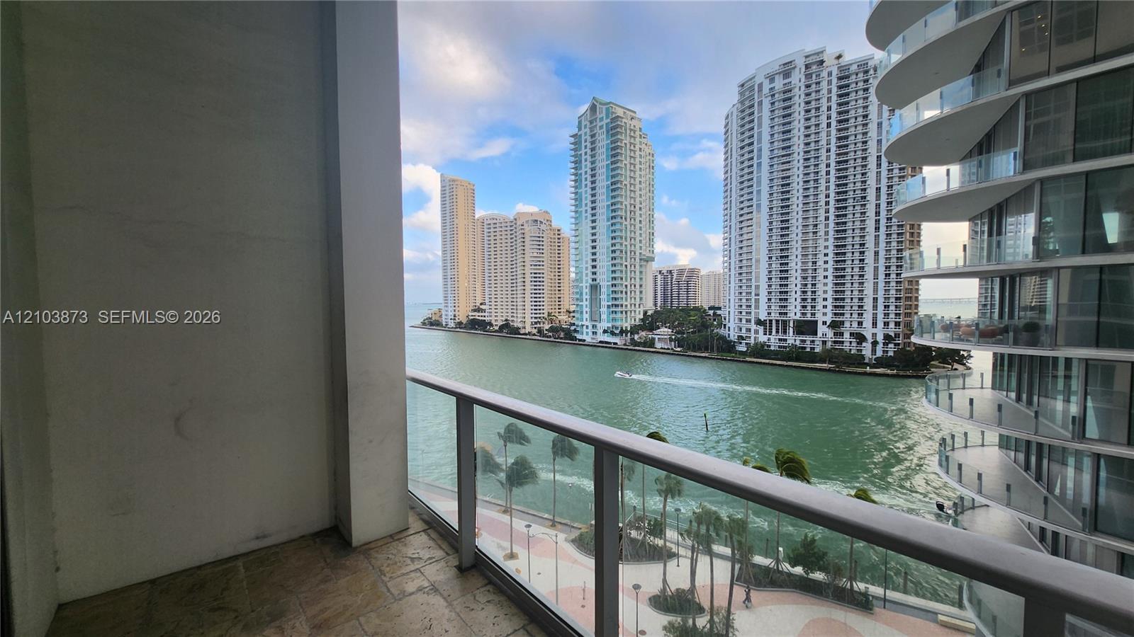 300 S Biscayne Blvd # 808 Unit: L-808