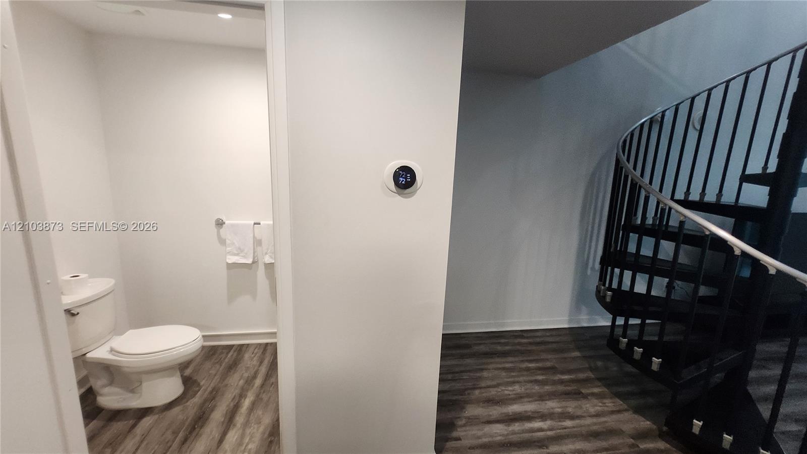 300 S Biscayne Blvd # 808 Unit: L-808