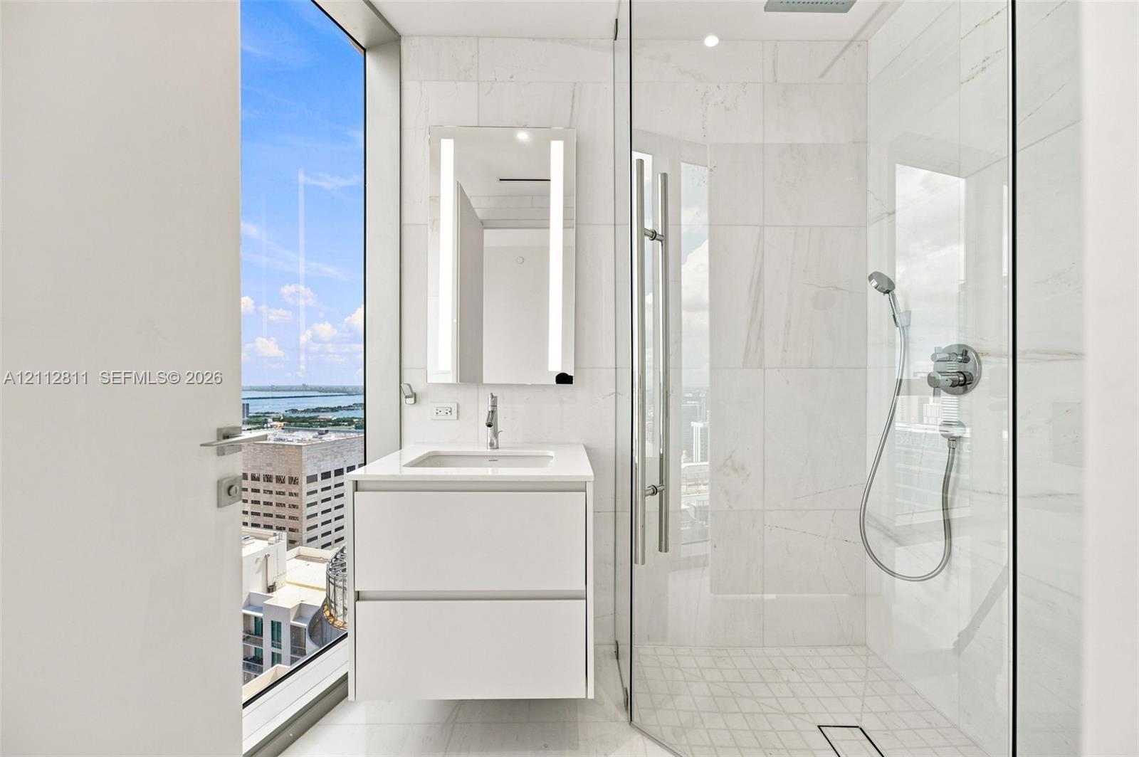 300 Biscayne Boulevard Way # 5002E