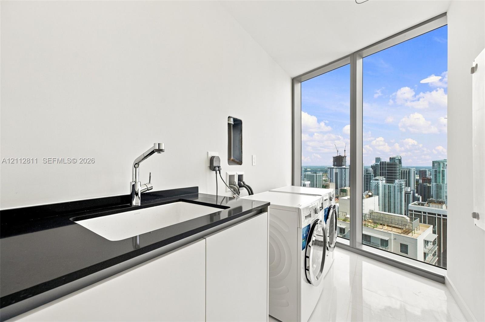 300 Biscayne Boulevard Way # 5002E