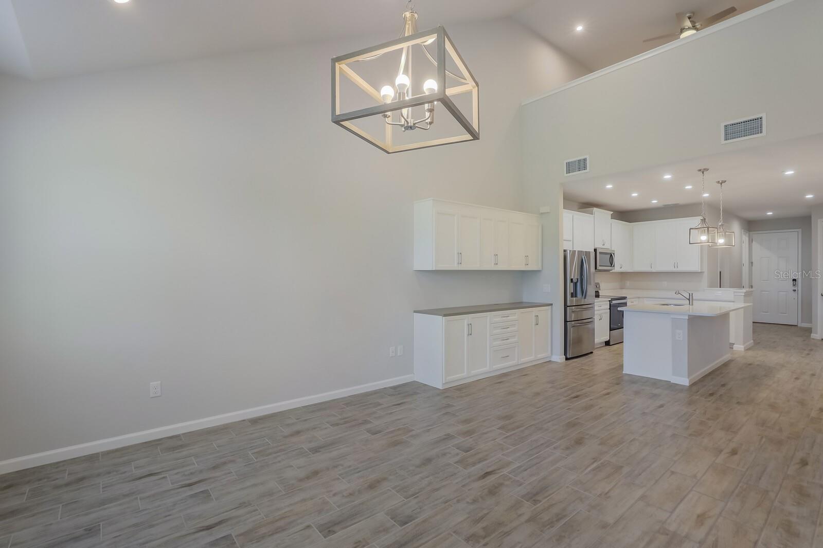 5641 SILVERBRIDGE TRL