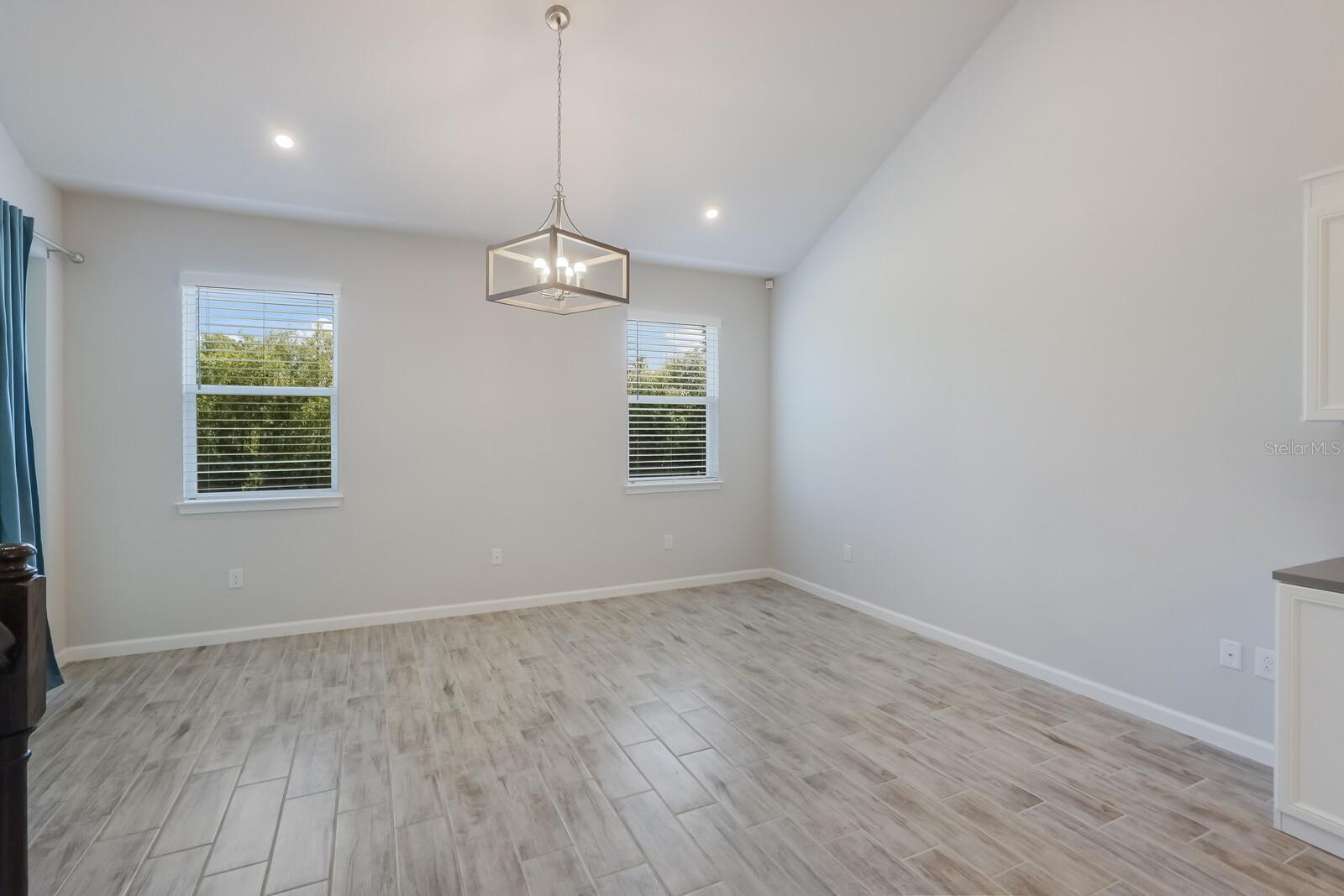 5641 SILVERBRIDGE TRL