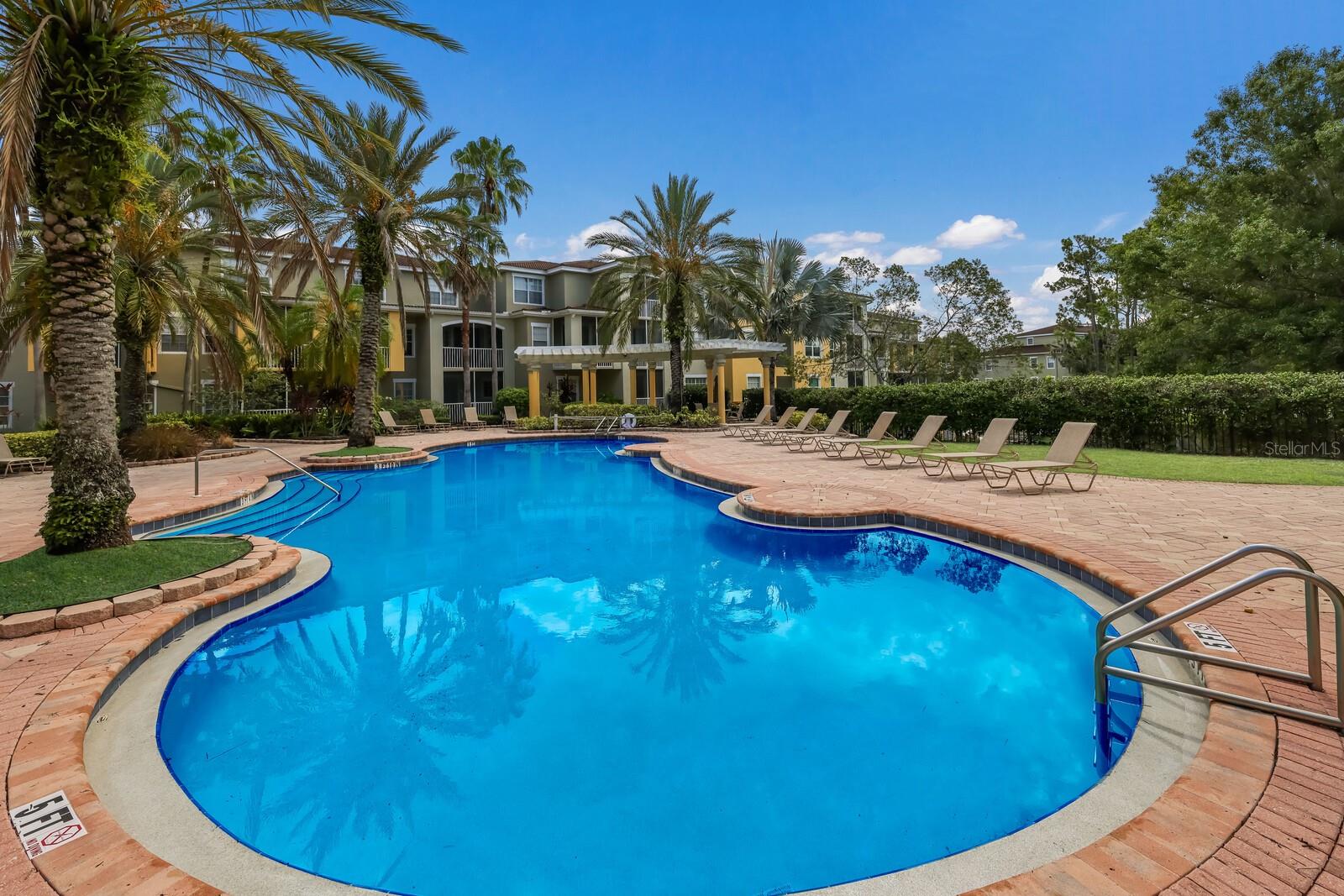 5601 BENTGRASS DR #10-115