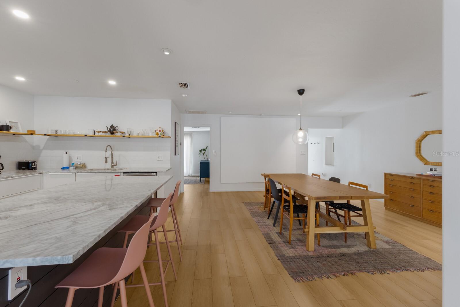 3913 CHAPEL DR