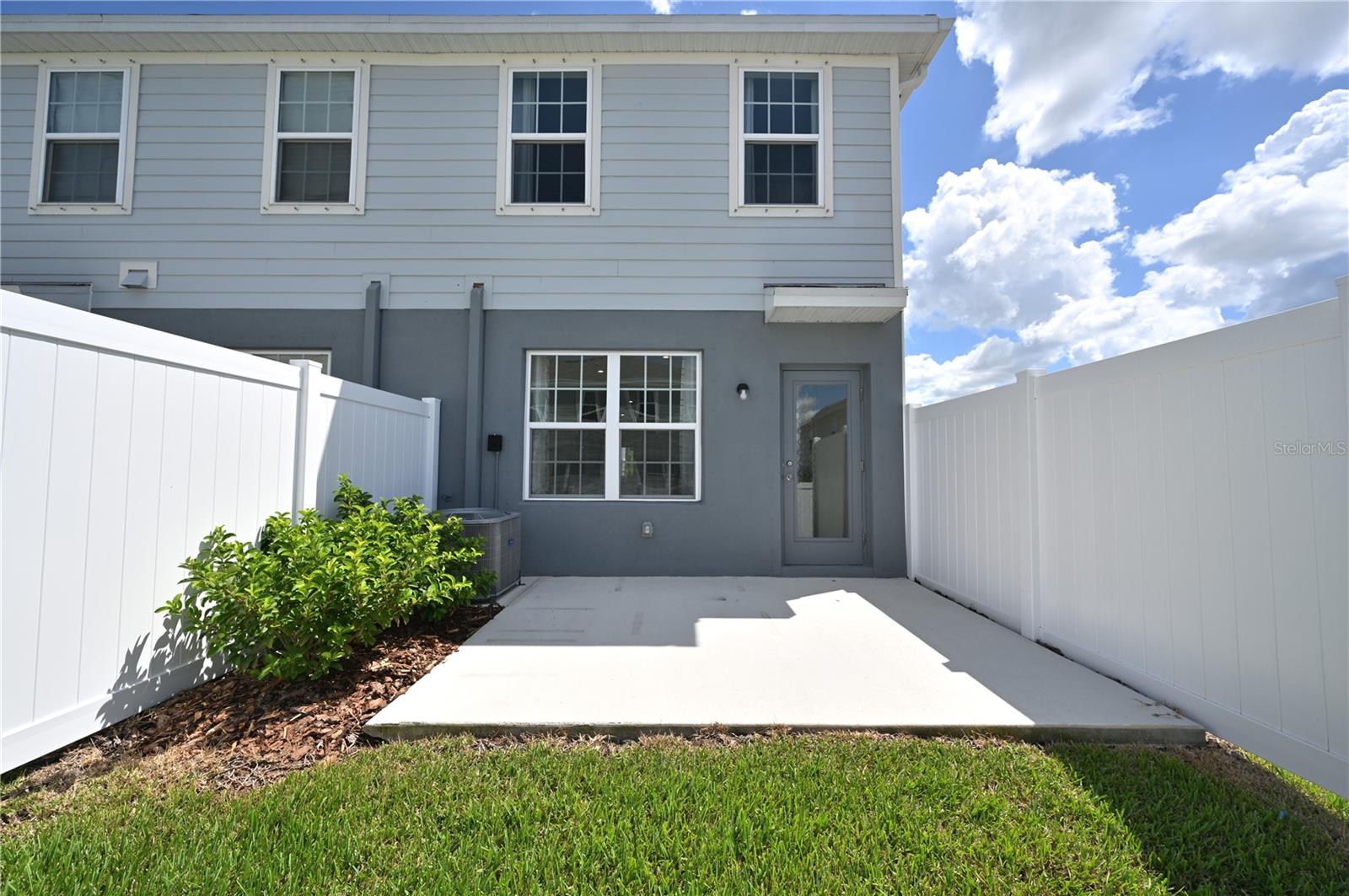 14261 CRIMSON AVE