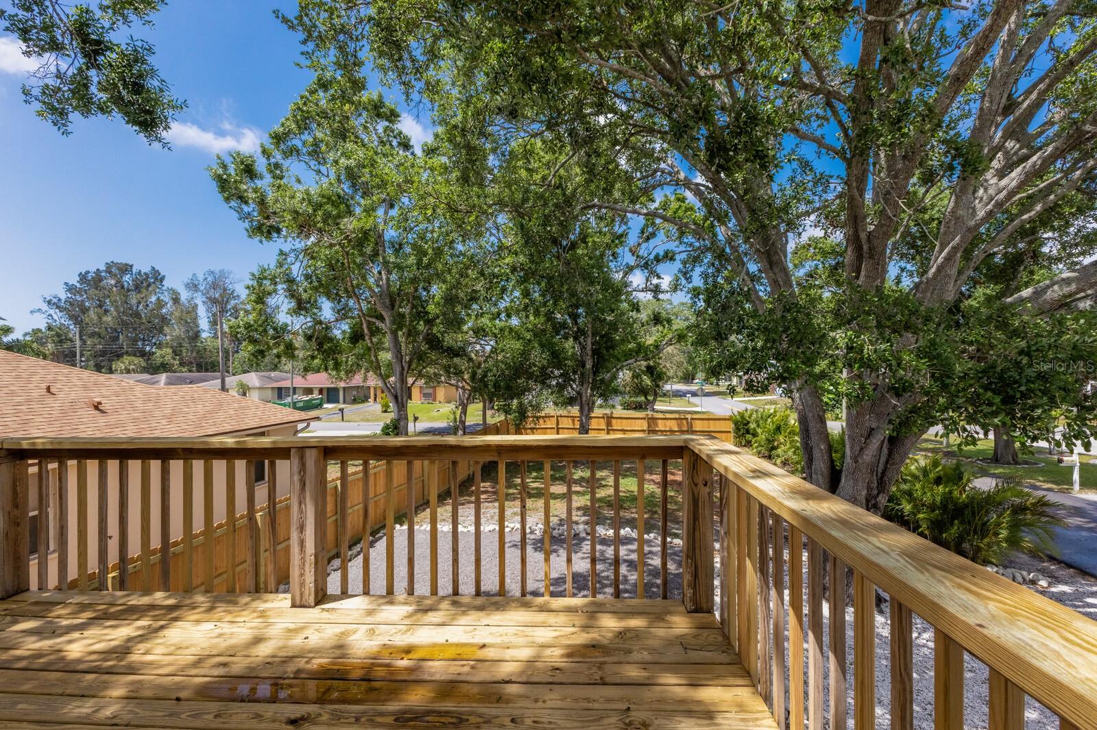3356 MAIDEN LN
